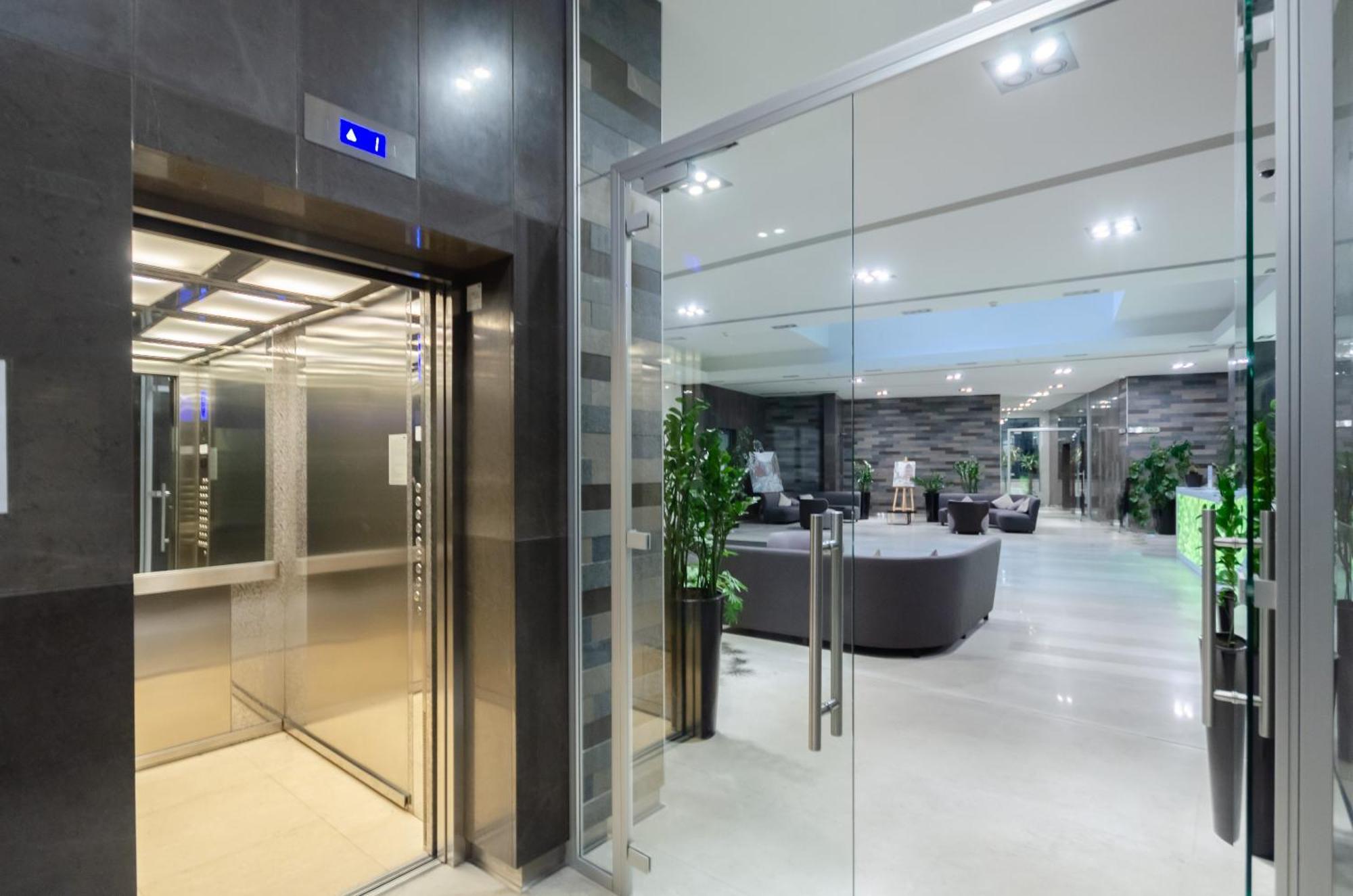 Petrovdom Apartments 267-373 In Rc Central Park, 7 John Mccain Street Kiew Exterior foto